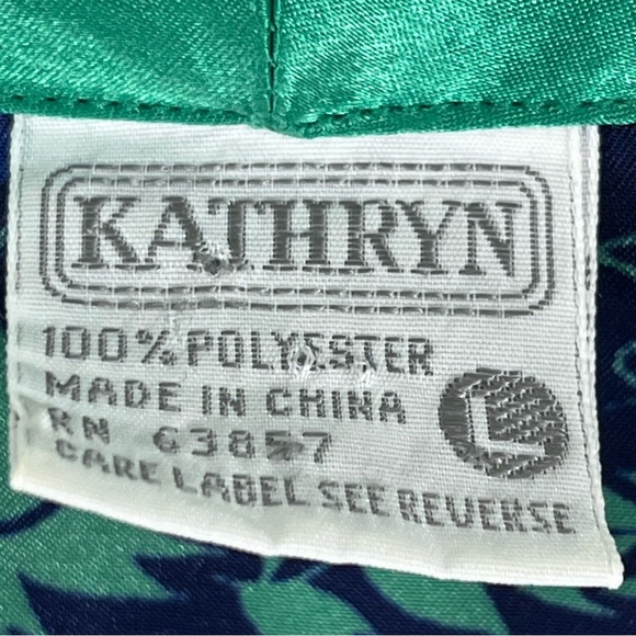 Kathryn Emerald Green and Blue Satin Robe with Shawl Collar Floral Pattern - Picture 4 of 4